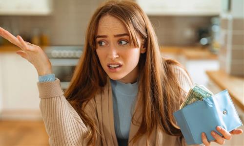 Tránh xa ngay kiểu tư duy khan hiếm, đuổi khéo Thần tài mà 90% chúng ta vô tình phạm phải