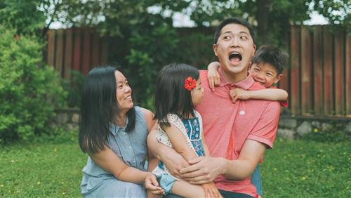 Phật dạy: Phúc - Họa của gia đình có liên quan đến 2 người này, muốn cải vận nhất định phải biết