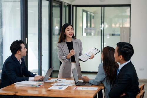 Tháng 7 dương RỰC rỡ - 4 con giáp phát triển MẠNH bất ngờ, đón nhiều tin VUI sự nghiệp