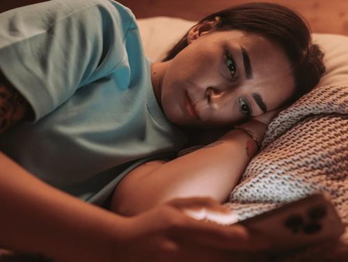 Bạn đang tự ngược đãi tâm trí mình mỗi ngày qua 3 cái bẫy phê bình độc hại này