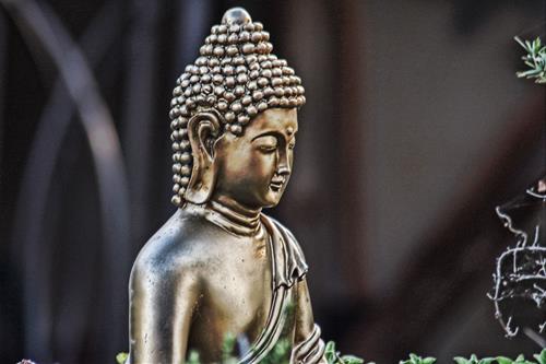 Phải sống như thế nào mới được gọi là ''viên mãn'' tới lúc chết đi, nghe Phật giải thích sẽ rõ!